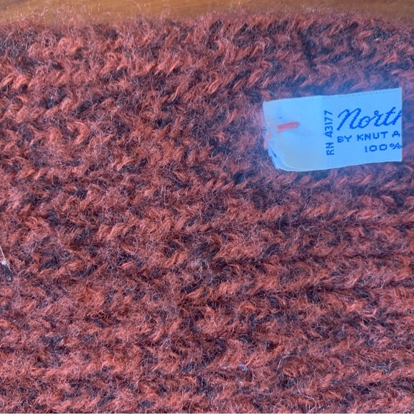 NorthCape Wool Scarf - Picture 3 of 4